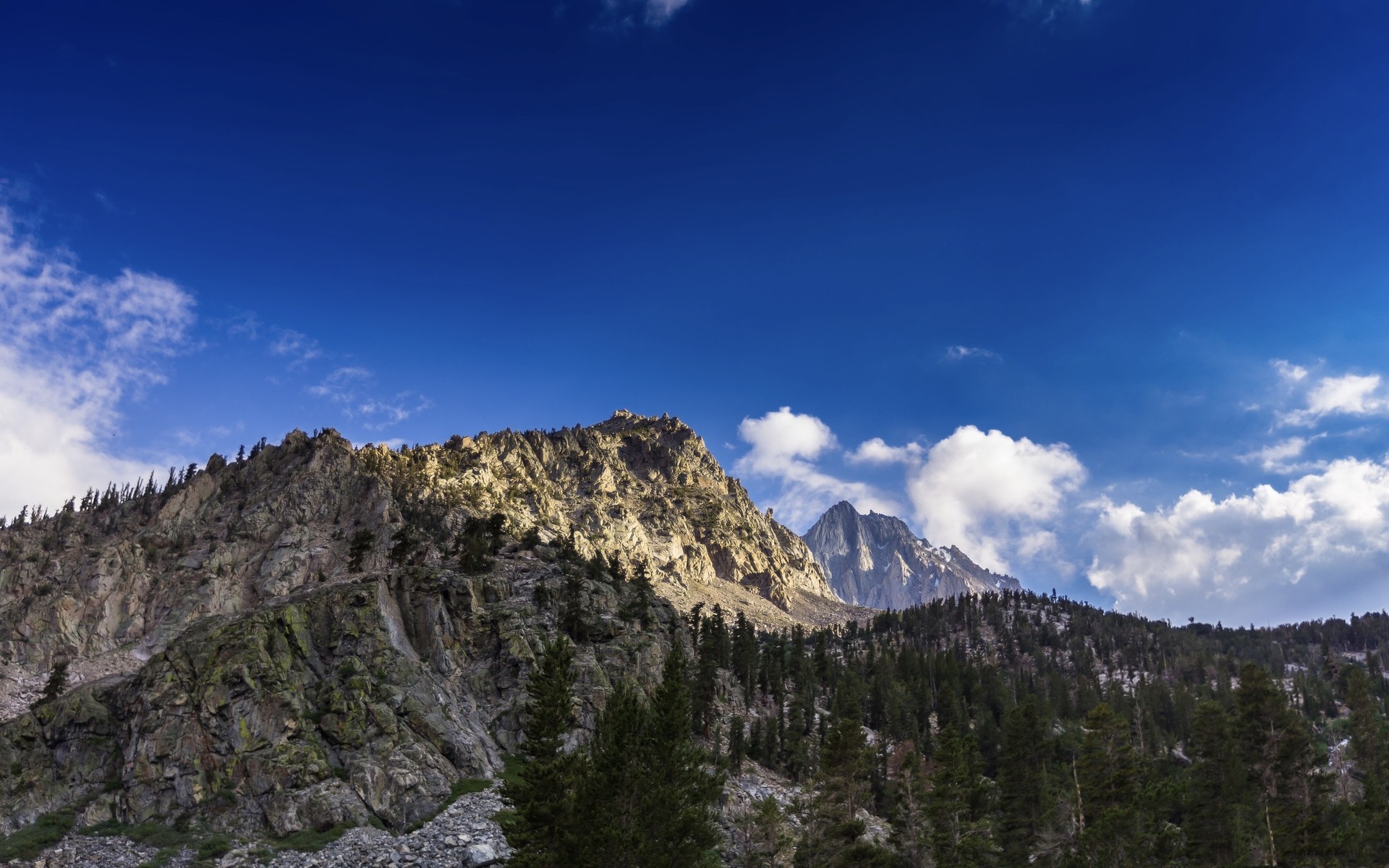 高山山脉风景桌面动态壁纸